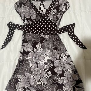 Ally B 2000 Dark Brown and White Floral long top
